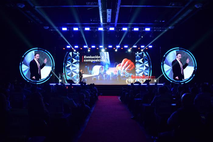 CEO SUMMIT — Bolivian Business
