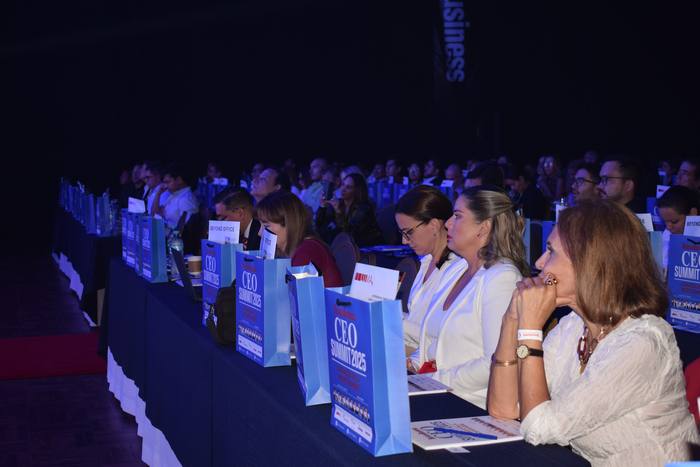 CEO SUMMIT — Bolivian Business